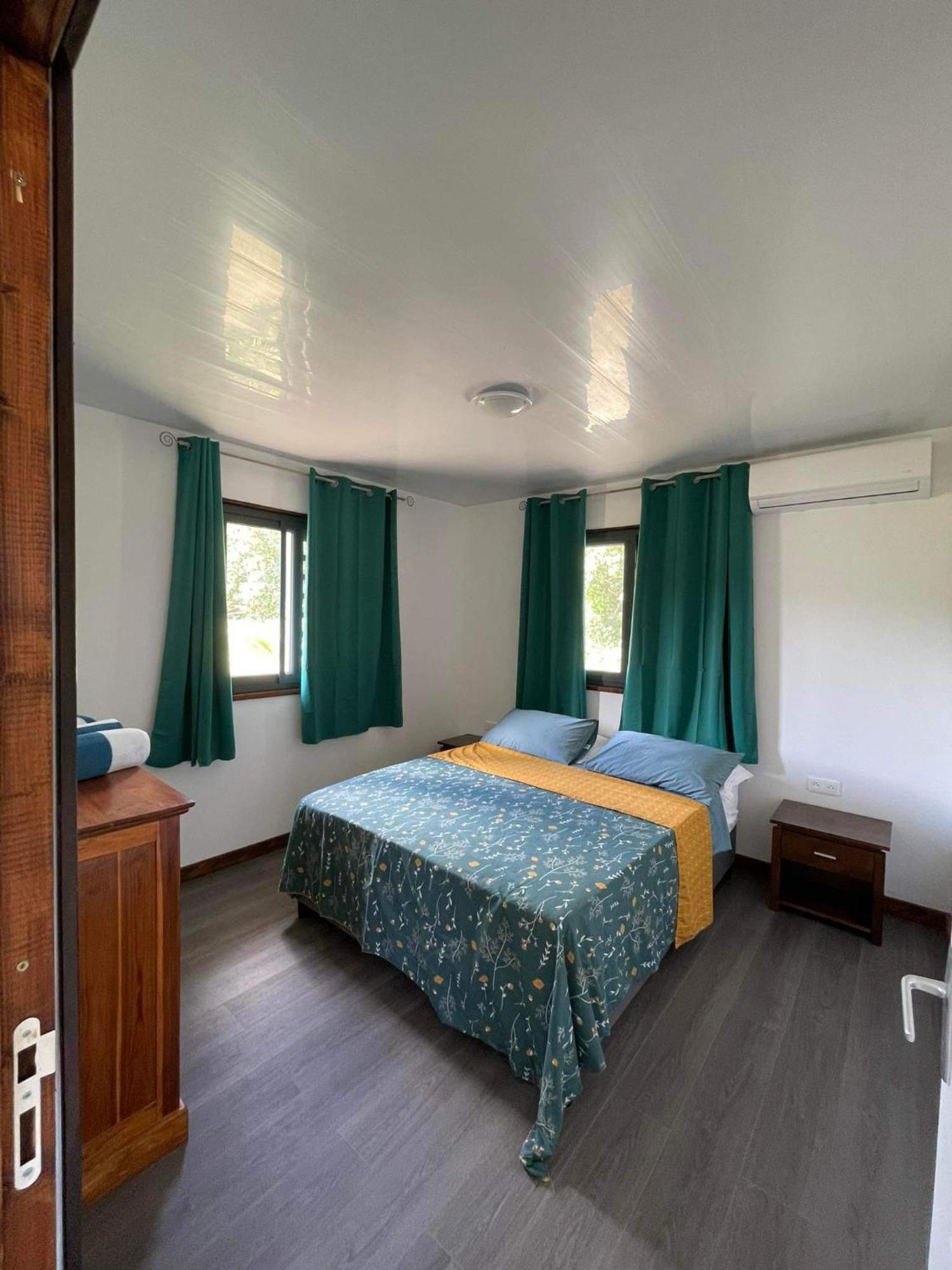 Parea Lodge Huahine Bungalow F2 #Miti Экстерьер фото